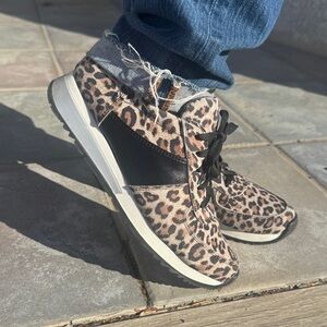 Cofi 8.5 Leopard Print Women's Sneakers